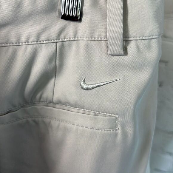 Nike Golf Tour Performance Khaki Mens Dri Fit Shorts size 36 Polyester LOOK - Picture 5 of 8